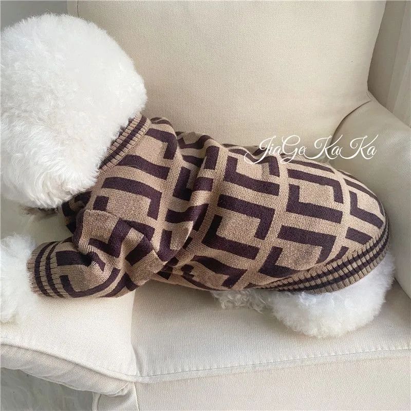 Luxurys Dog Apparel Autumn Winter Plaid Pet Clothes Fashion Embroidery Classic Puppy Sweater Designers Dog Clothes With Letters